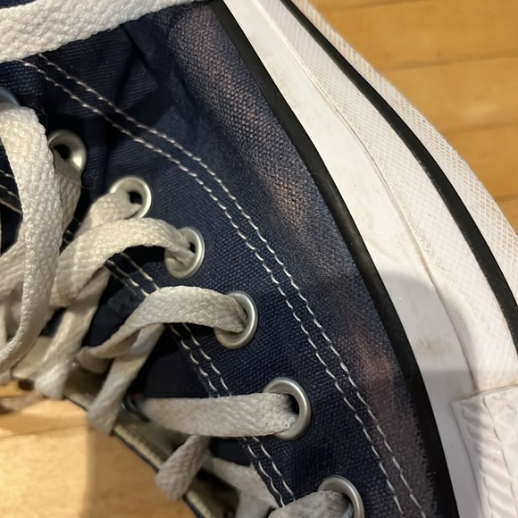 Chuck Taylors Navy Blue - Picture 4 of 6